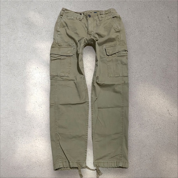 American Eagle Outfitters High Rise Brown Khaki Relaxed Fit Cargo Pants - Picture 2 of 8